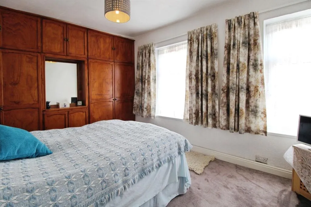 3 bed Terraced