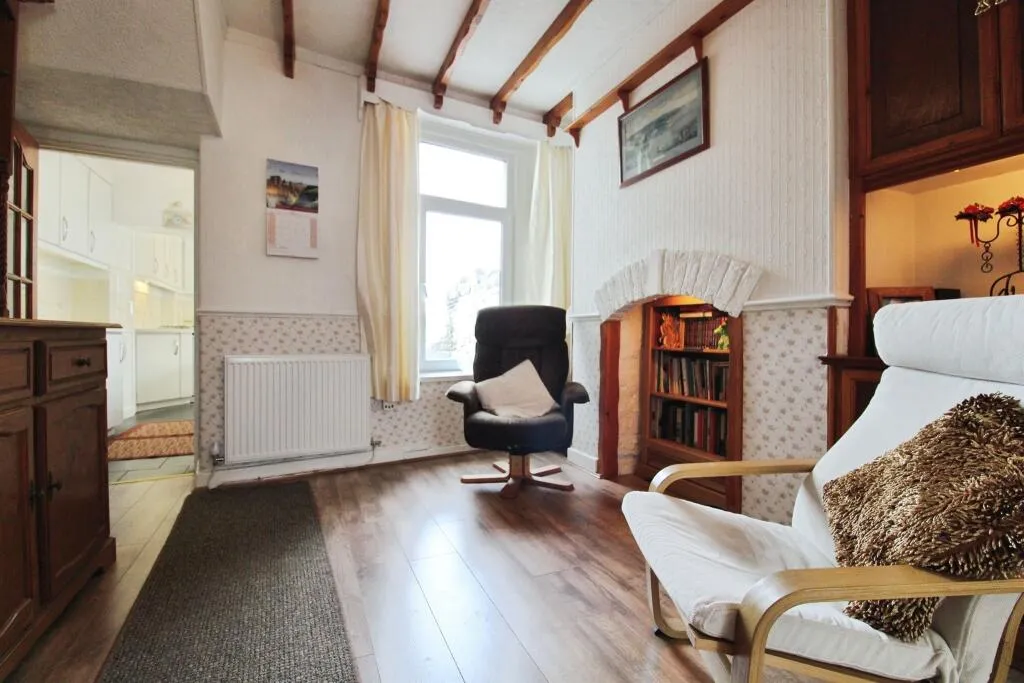 3 bed Terraced