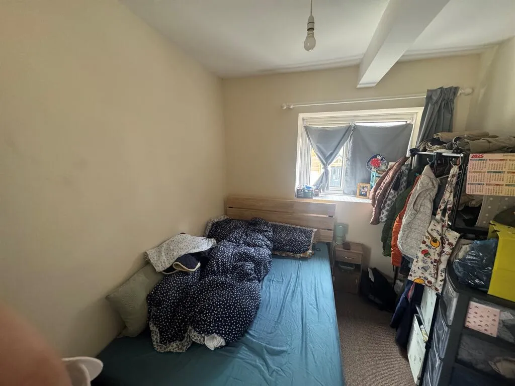 7 bed Block of Apartments