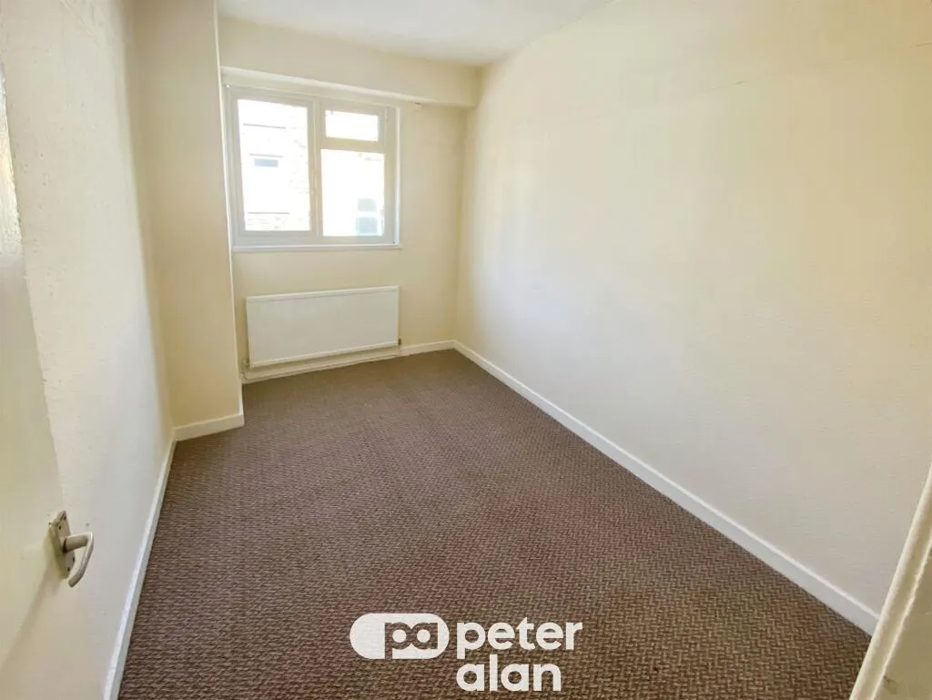 7 bed Block of Apartments