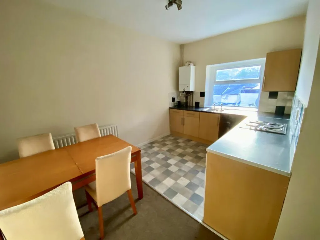 7 bed Block of Apartments