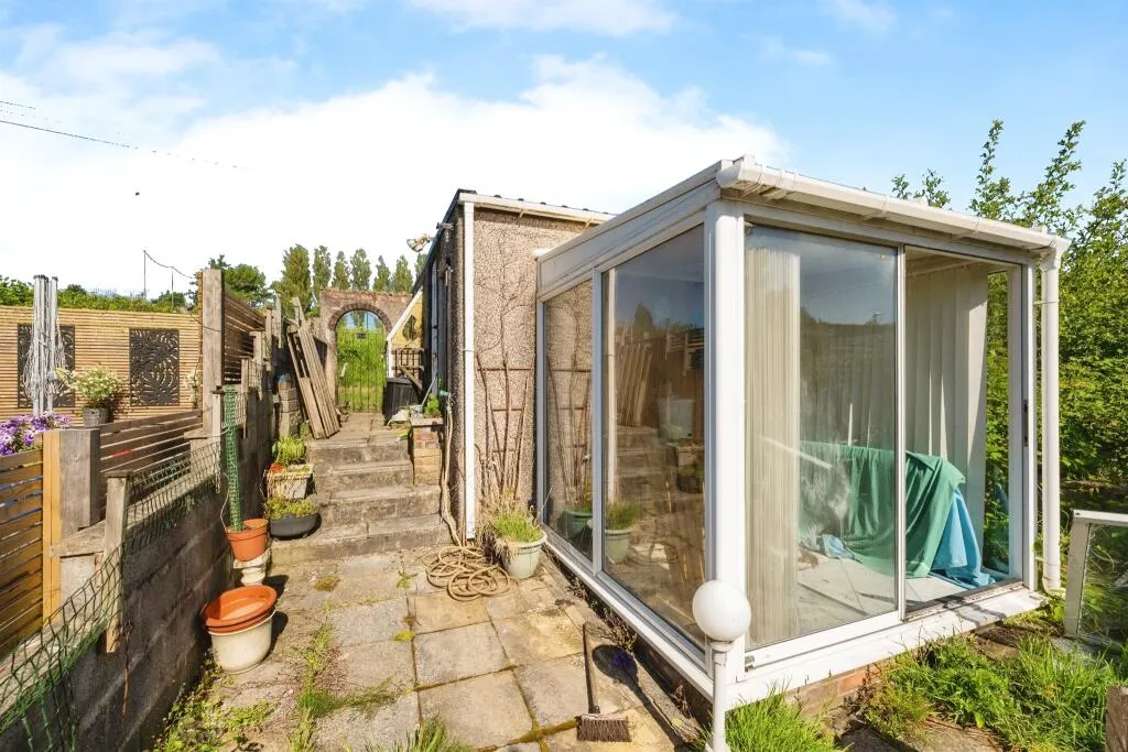 2 bed Terraced