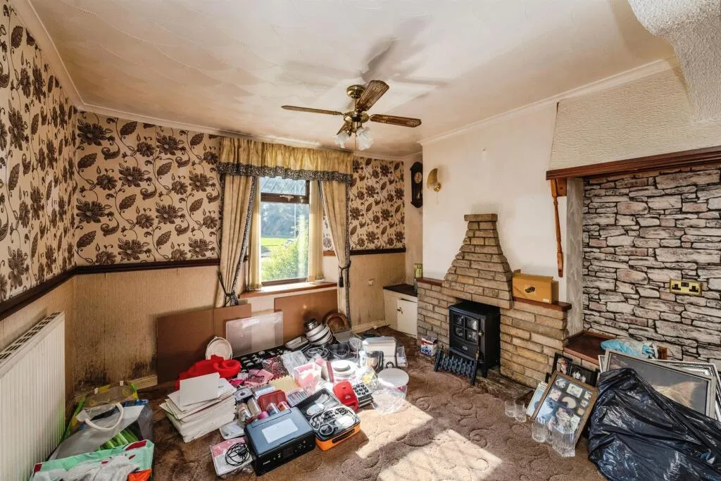 2 bed Terraced