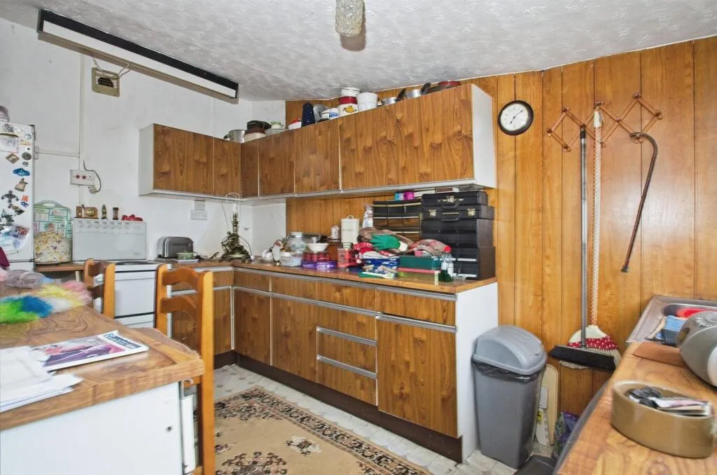 4 bed Terraced