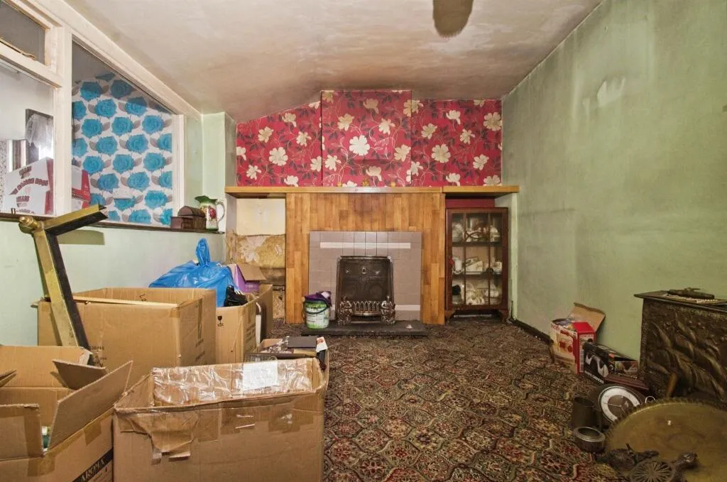 4 bed Terraced