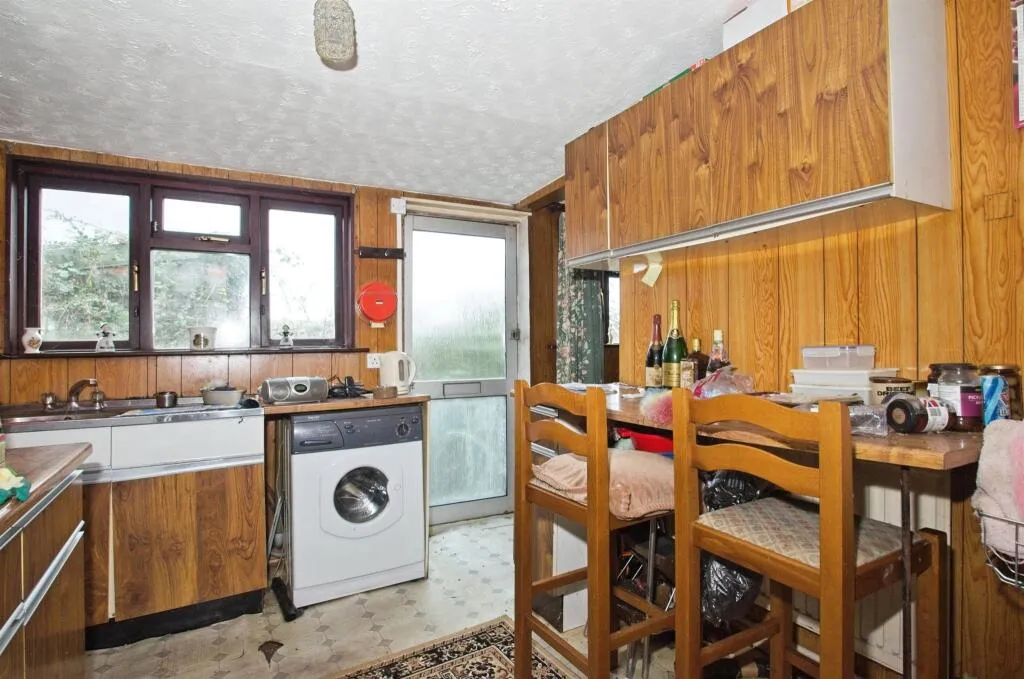 4 bed Terraced