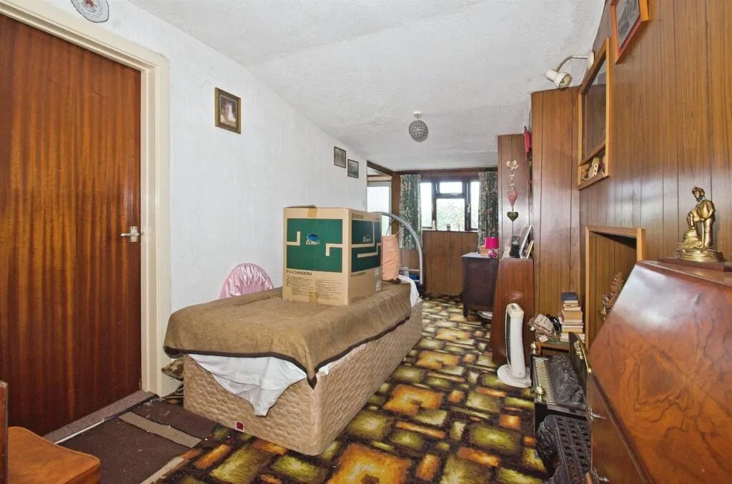 4 bed Terraced