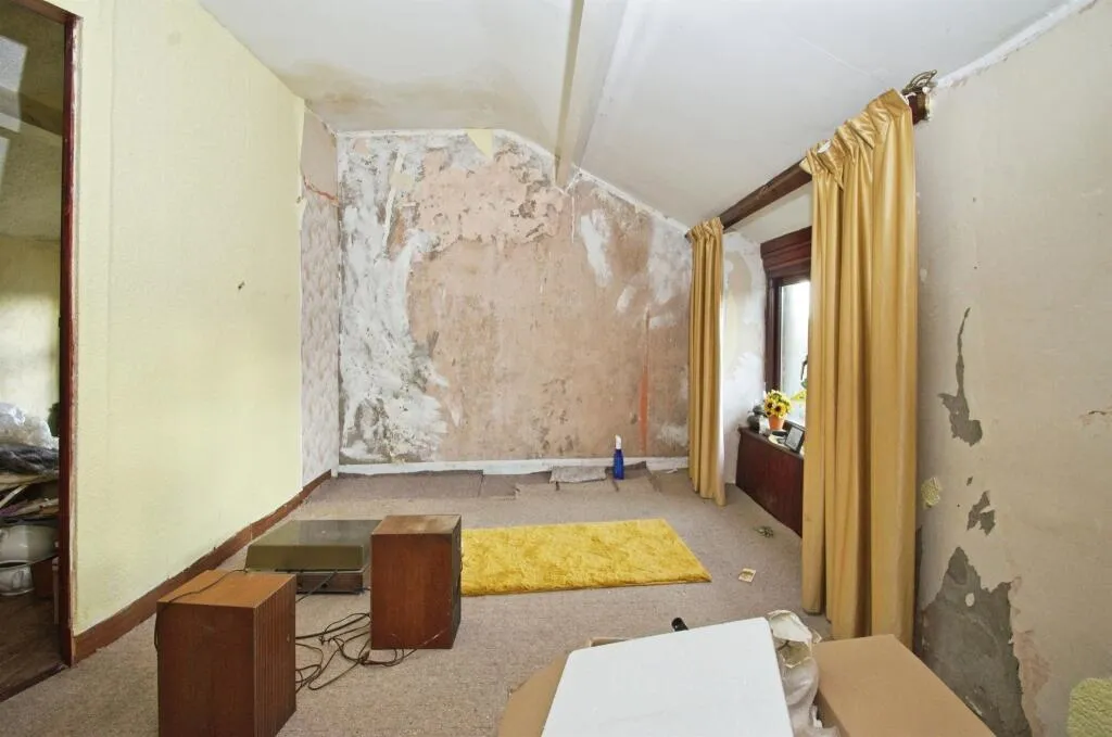 4 bed Terraced
