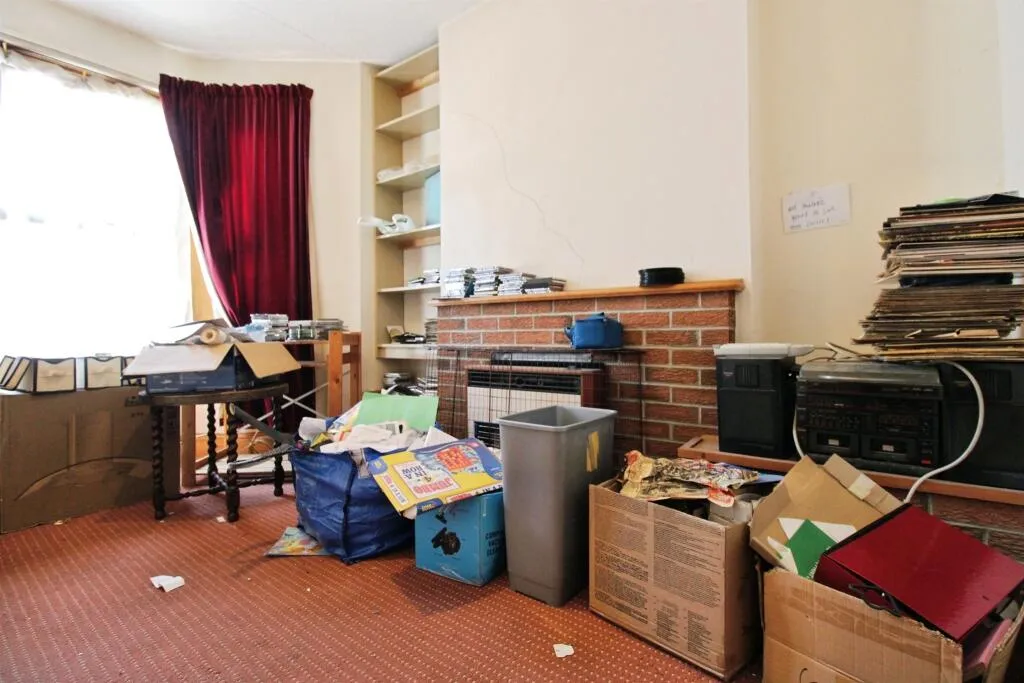 3 bed Terraced