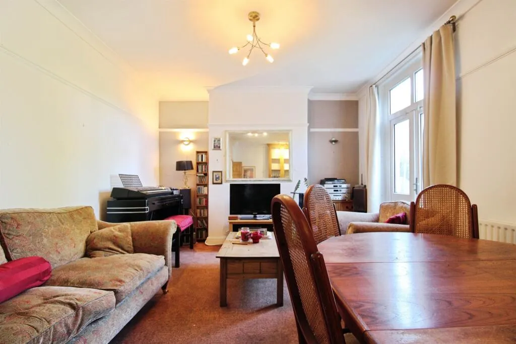 3 bed Semi-Detached