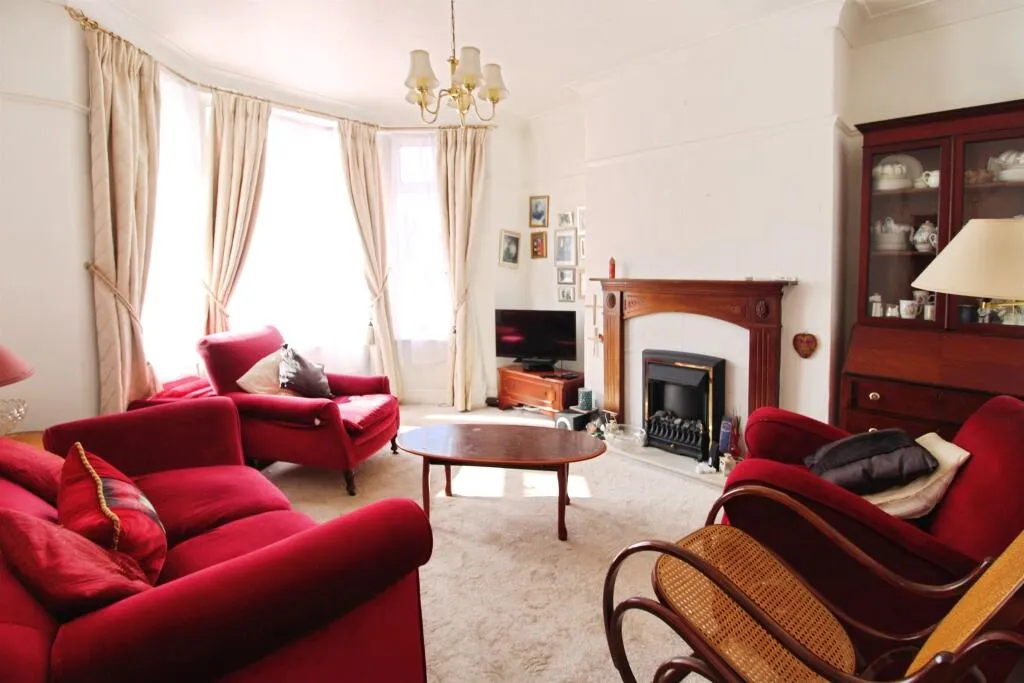 3 bed Semi-Detached