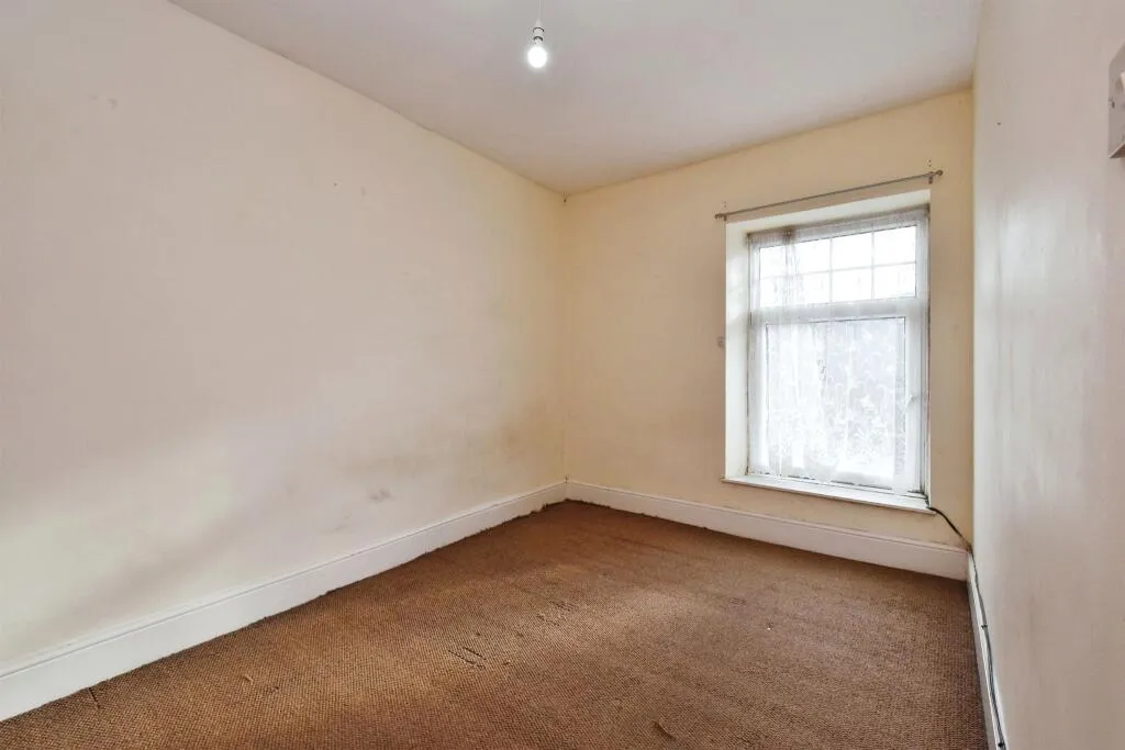 4 bed Terraced