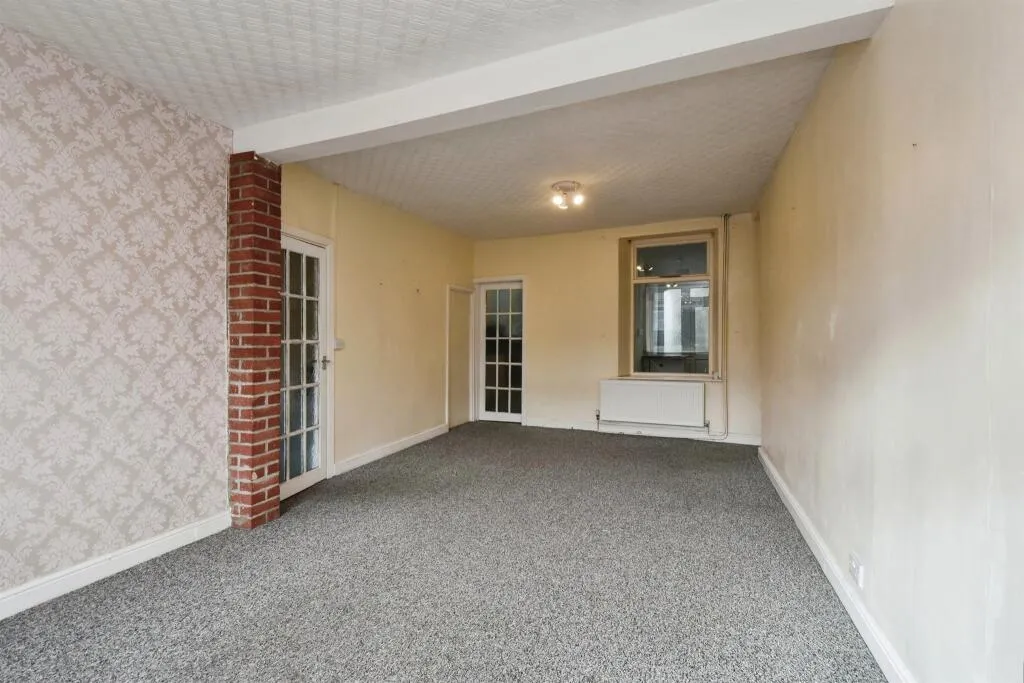 4 bed Terraced