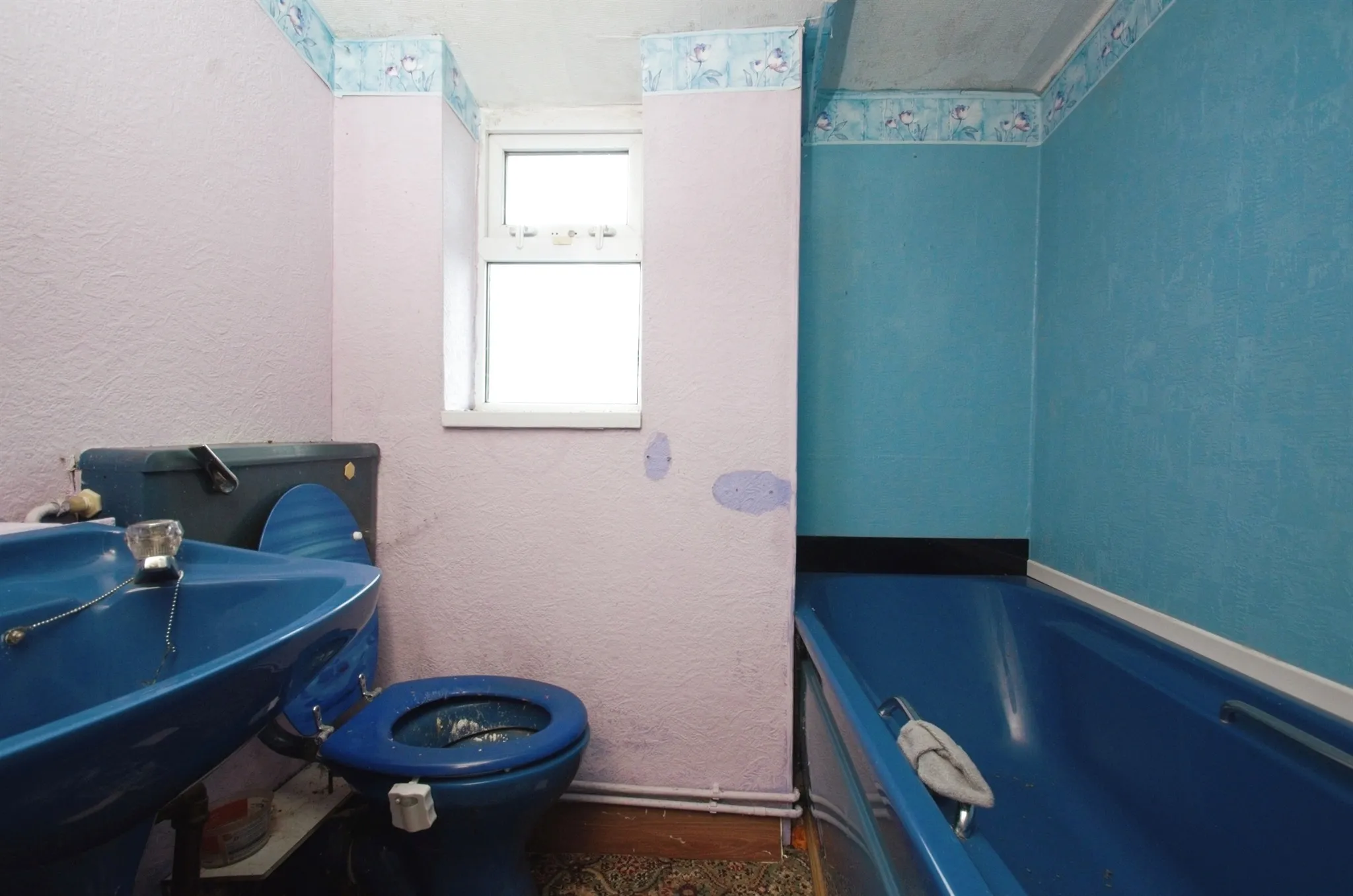 4 bed Terraced