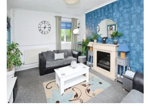 2 bed Semi-Detached