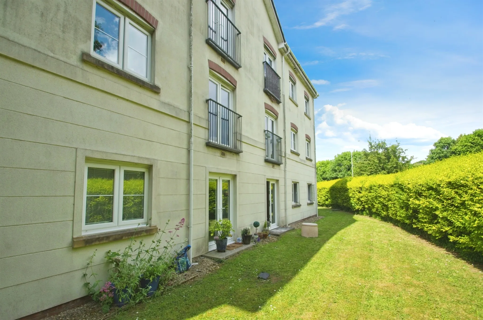 2 bed Apartment