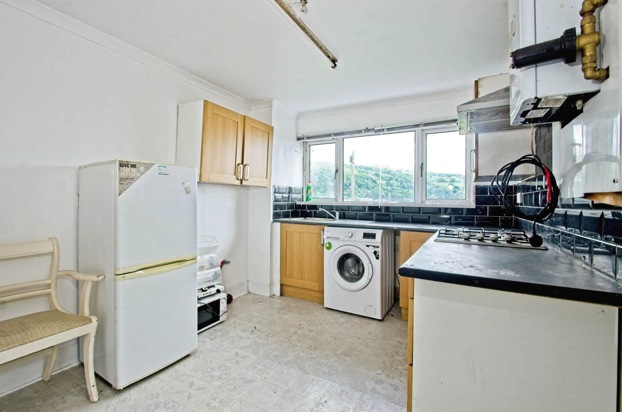 3 bed End of Terrace