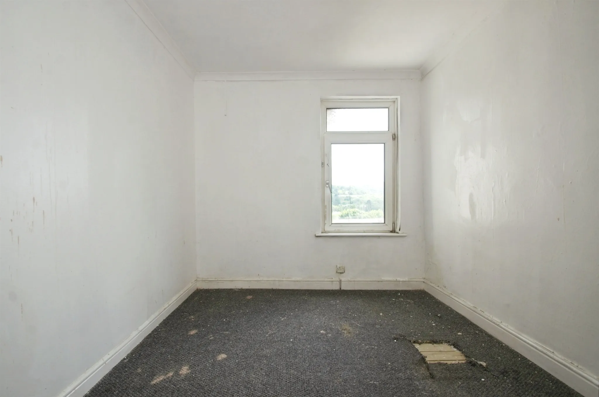 3 bed End of Terrace