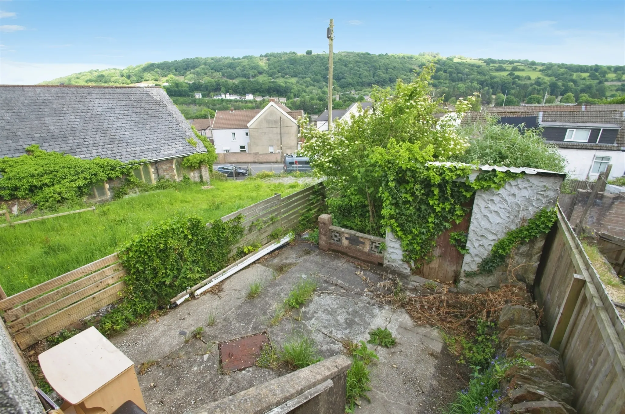 3 bed End of Terrace