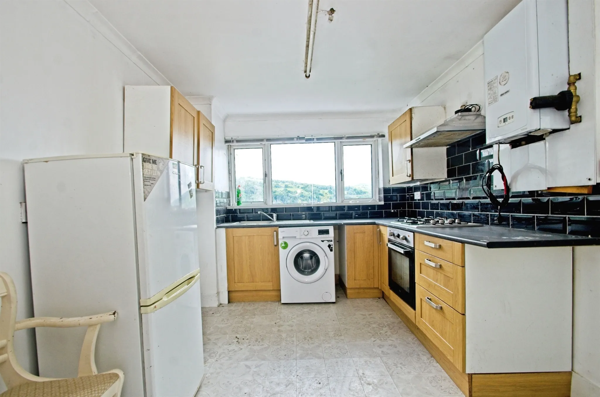 3 bed End of Terrace