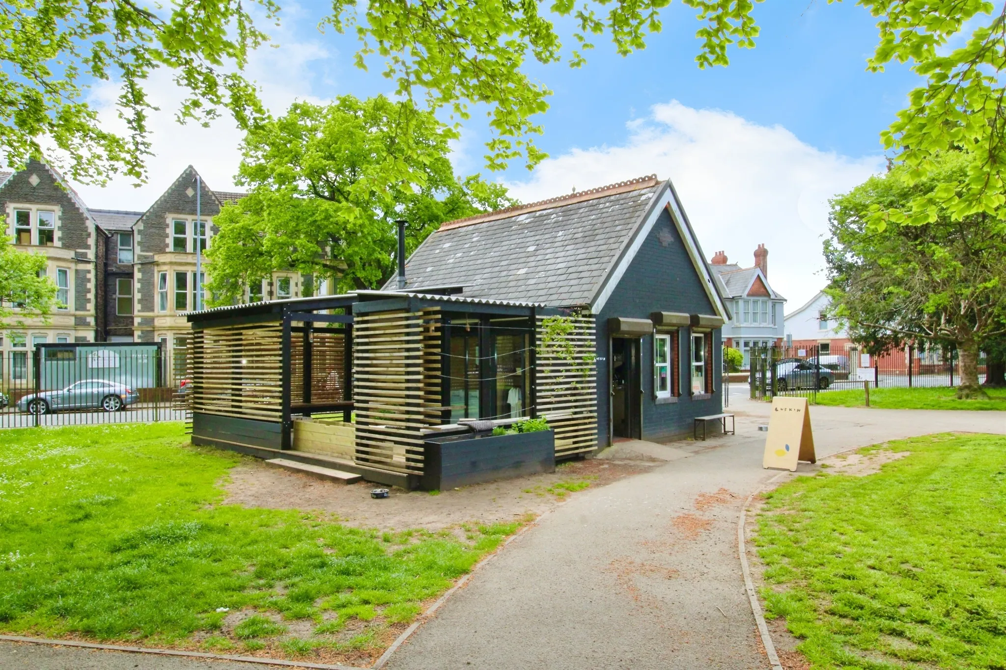 3 bed Terraced