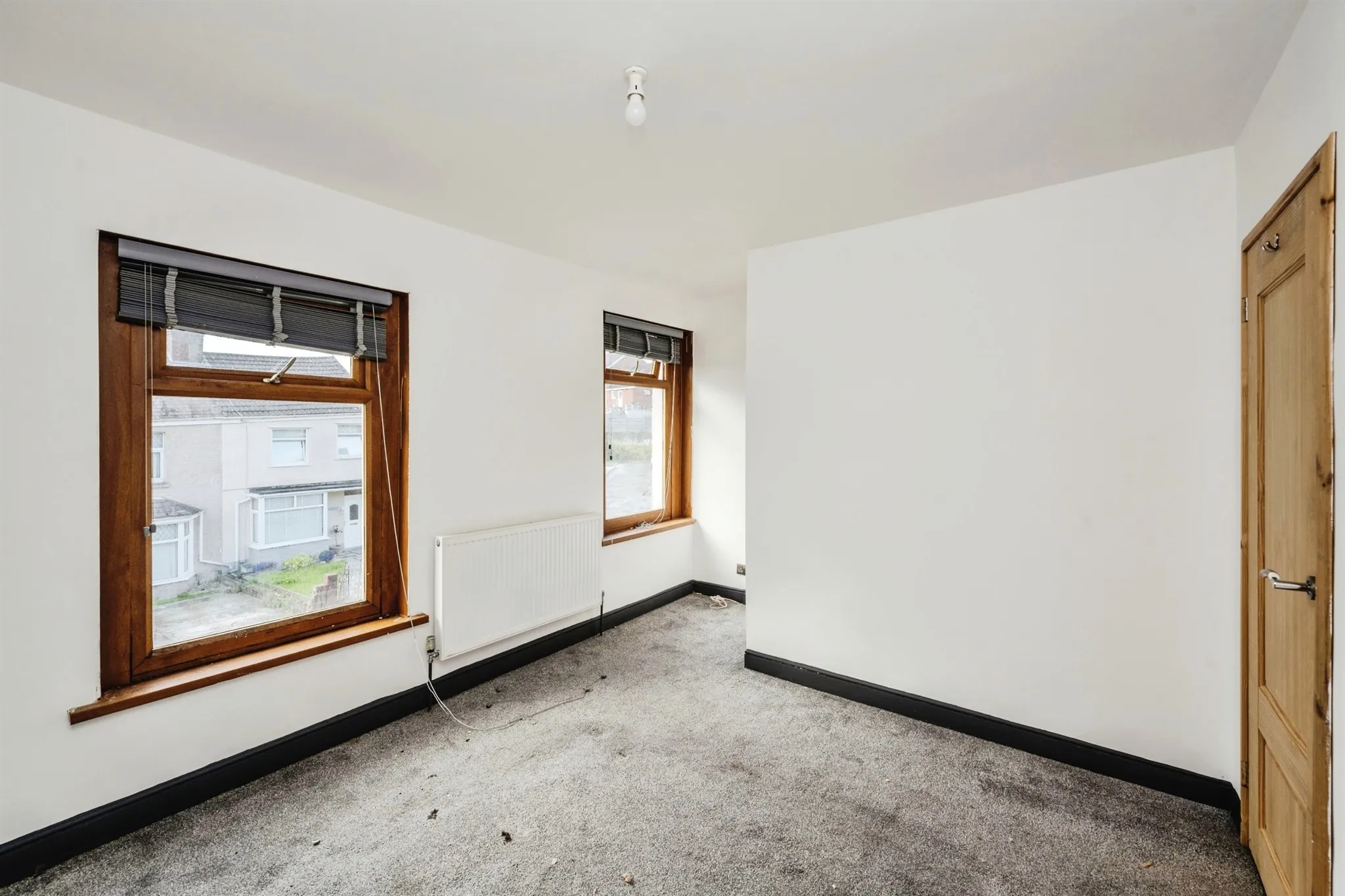 3 bed End of Terrace