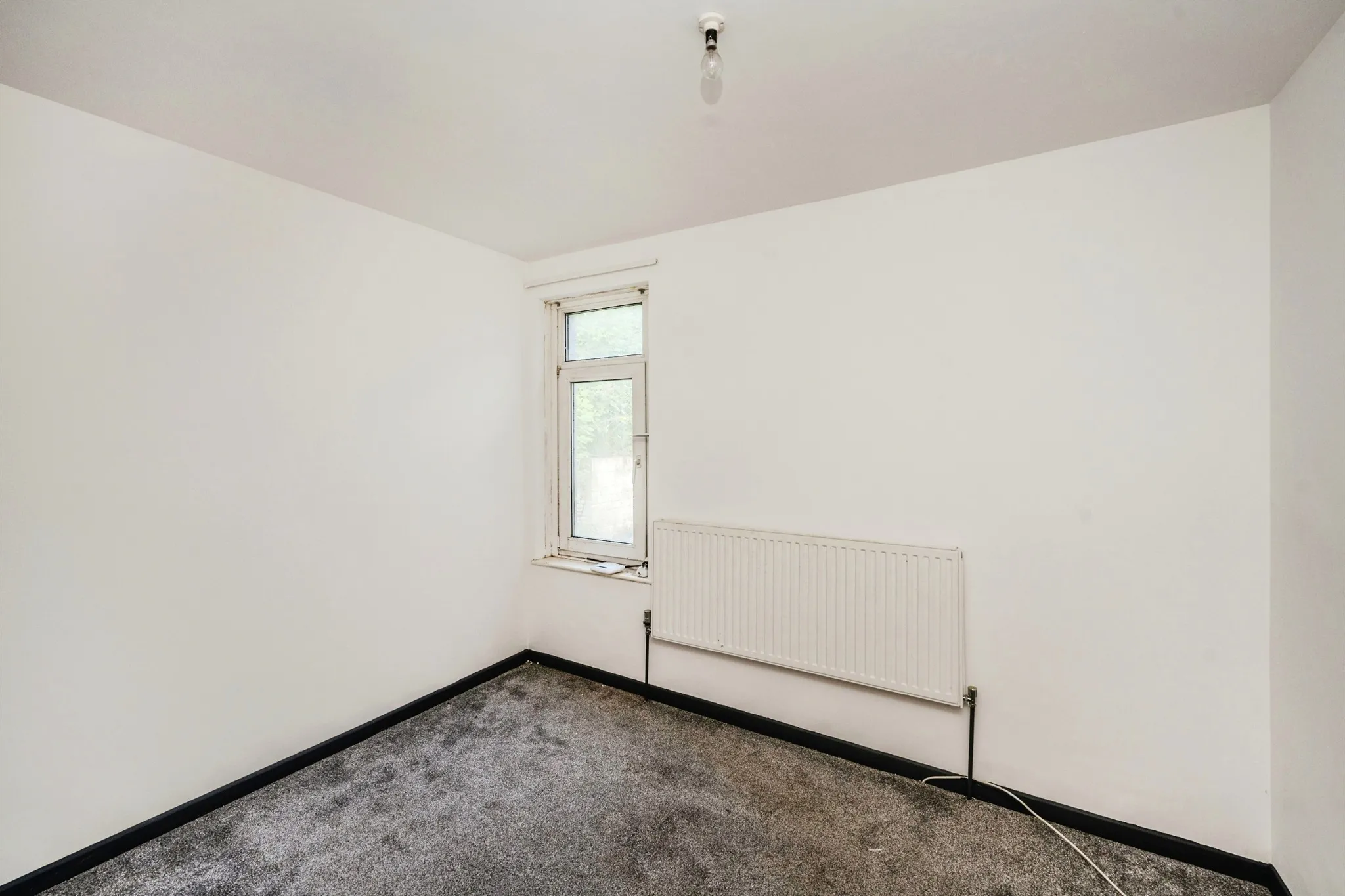 3 bed End of Terrace