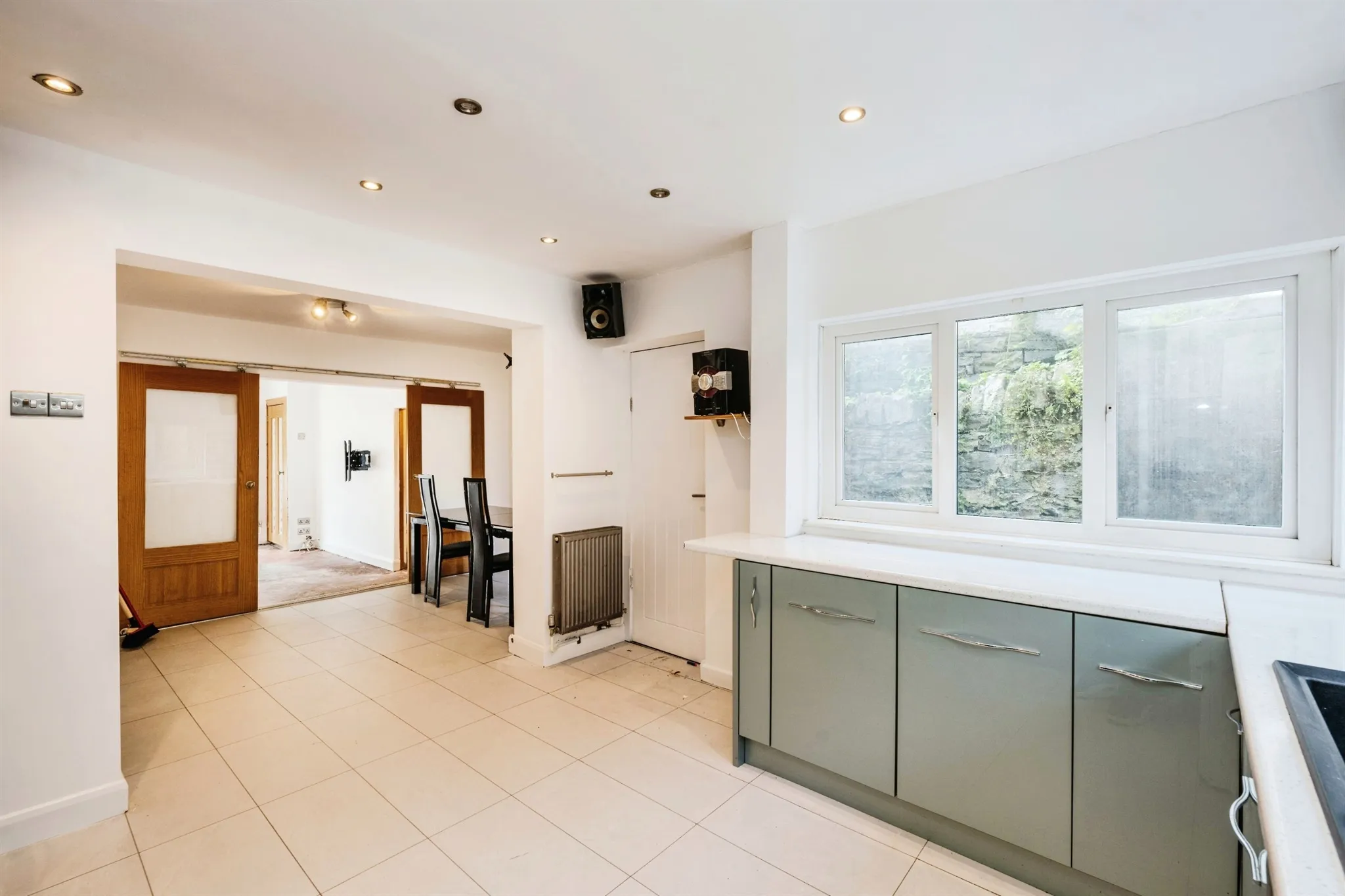 3 bed End of Terrace