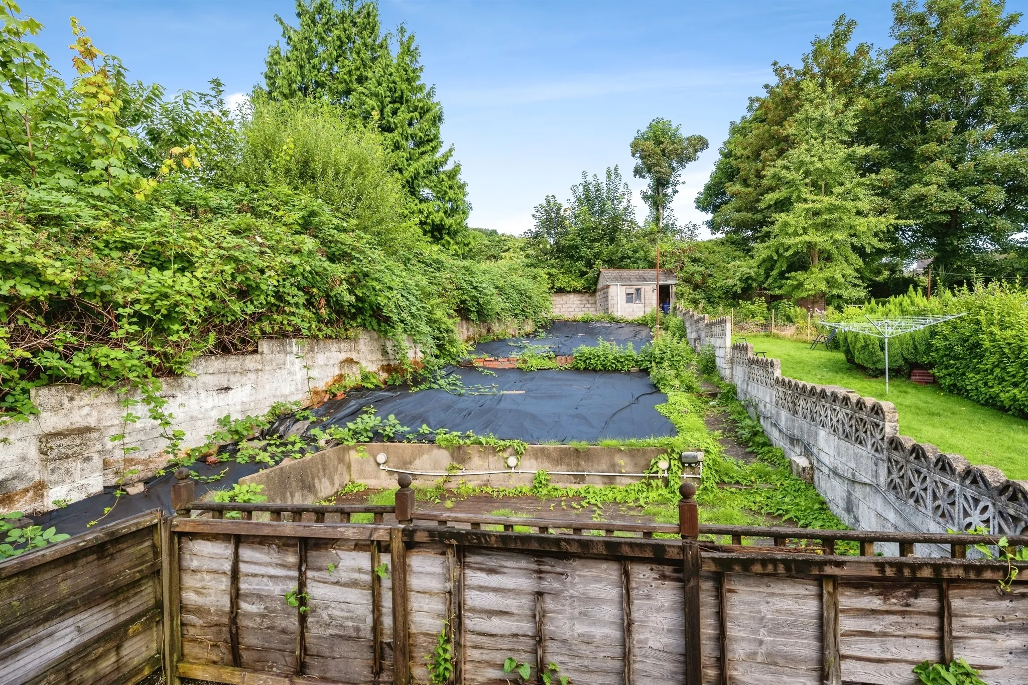 3 bed End of Terrace