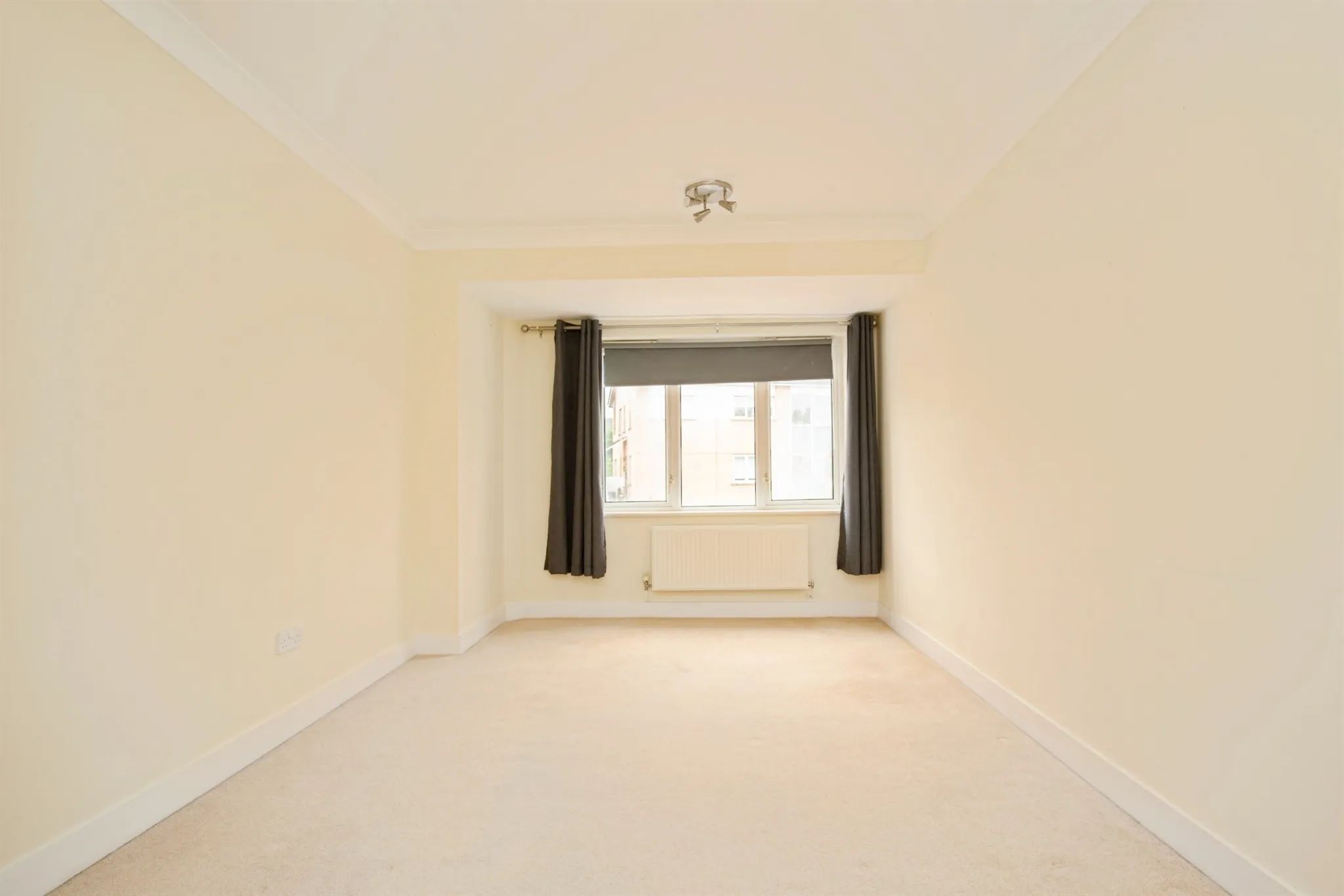 3 bed Town House