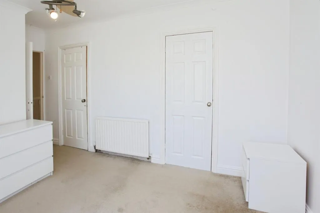 1 bed Semi-Detached