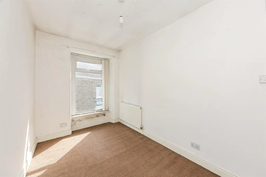 2 bed Terraced