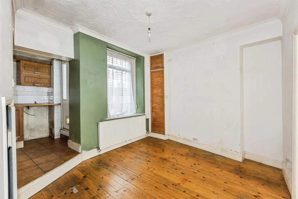2 bed Terraced