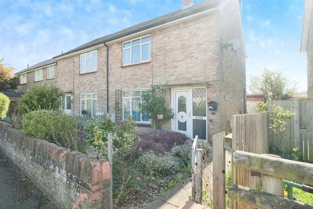 2 bed Semi-Detached