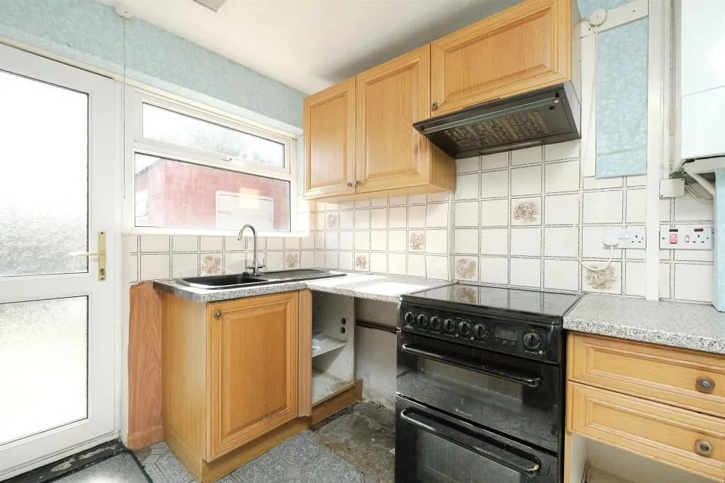 2 bed Semi-Detached