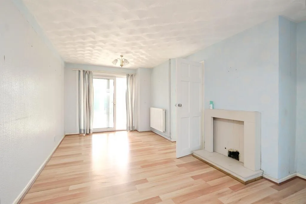2 bed Semi-Detached