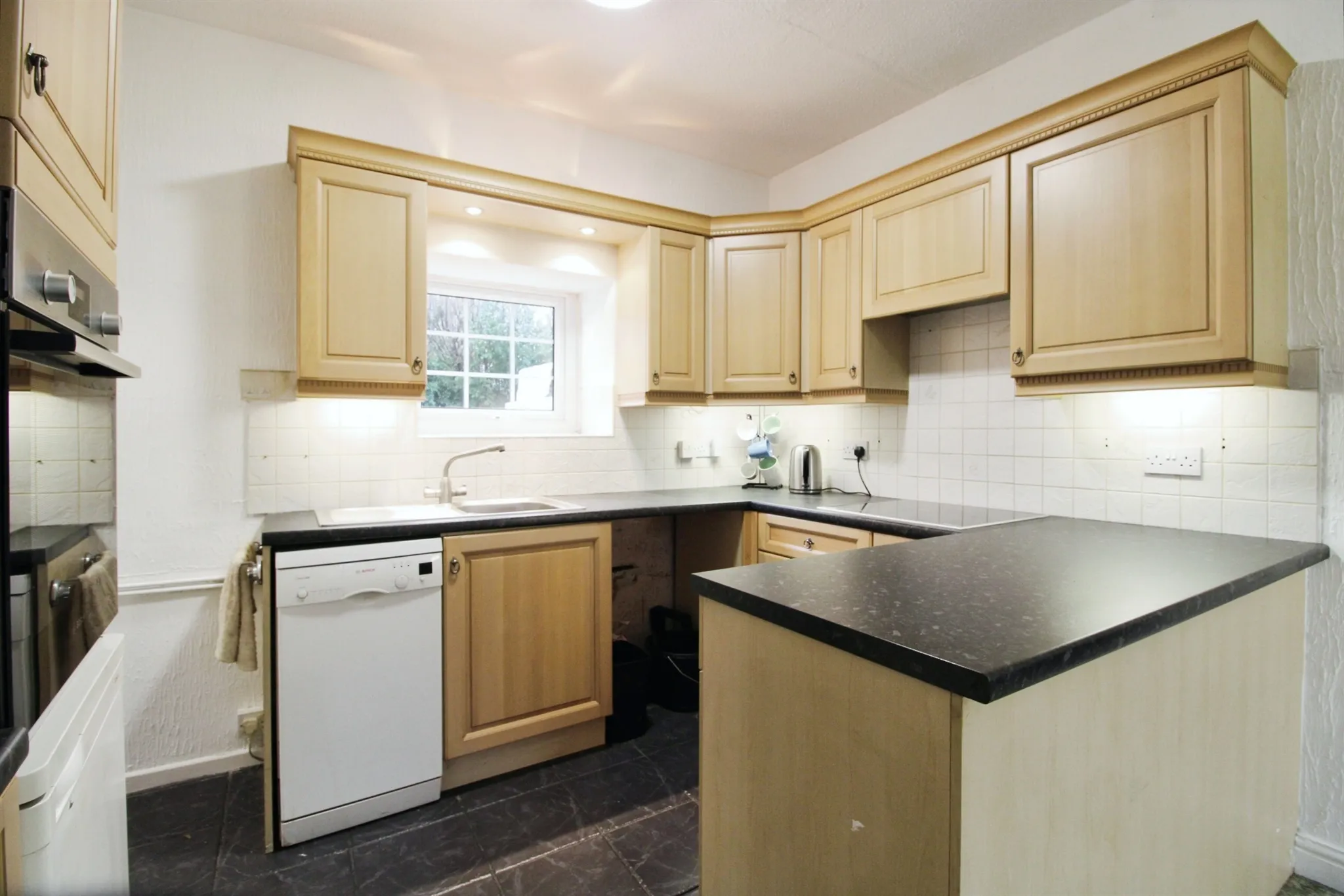 2 bed Detached