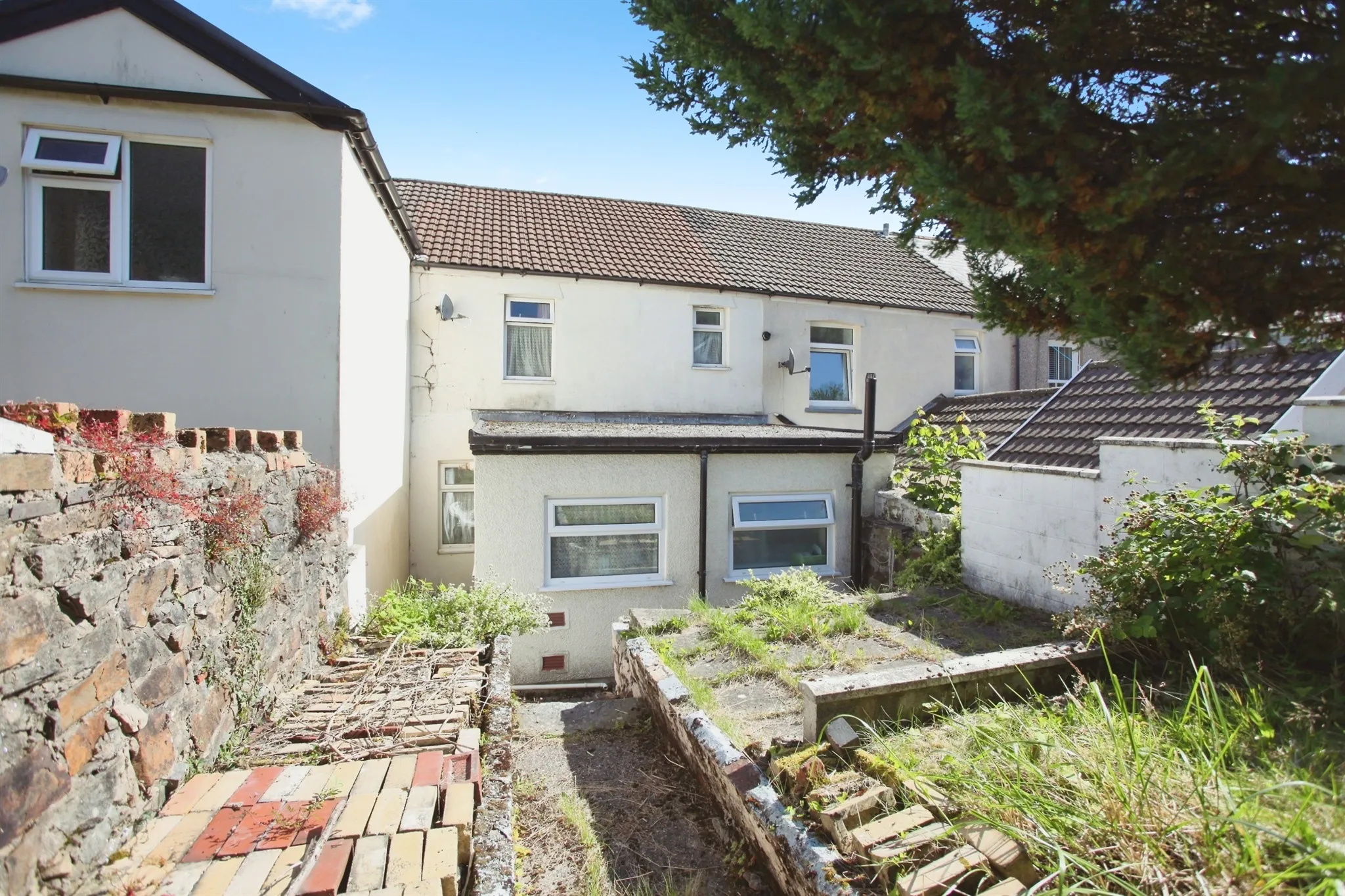 3 bed Terraced