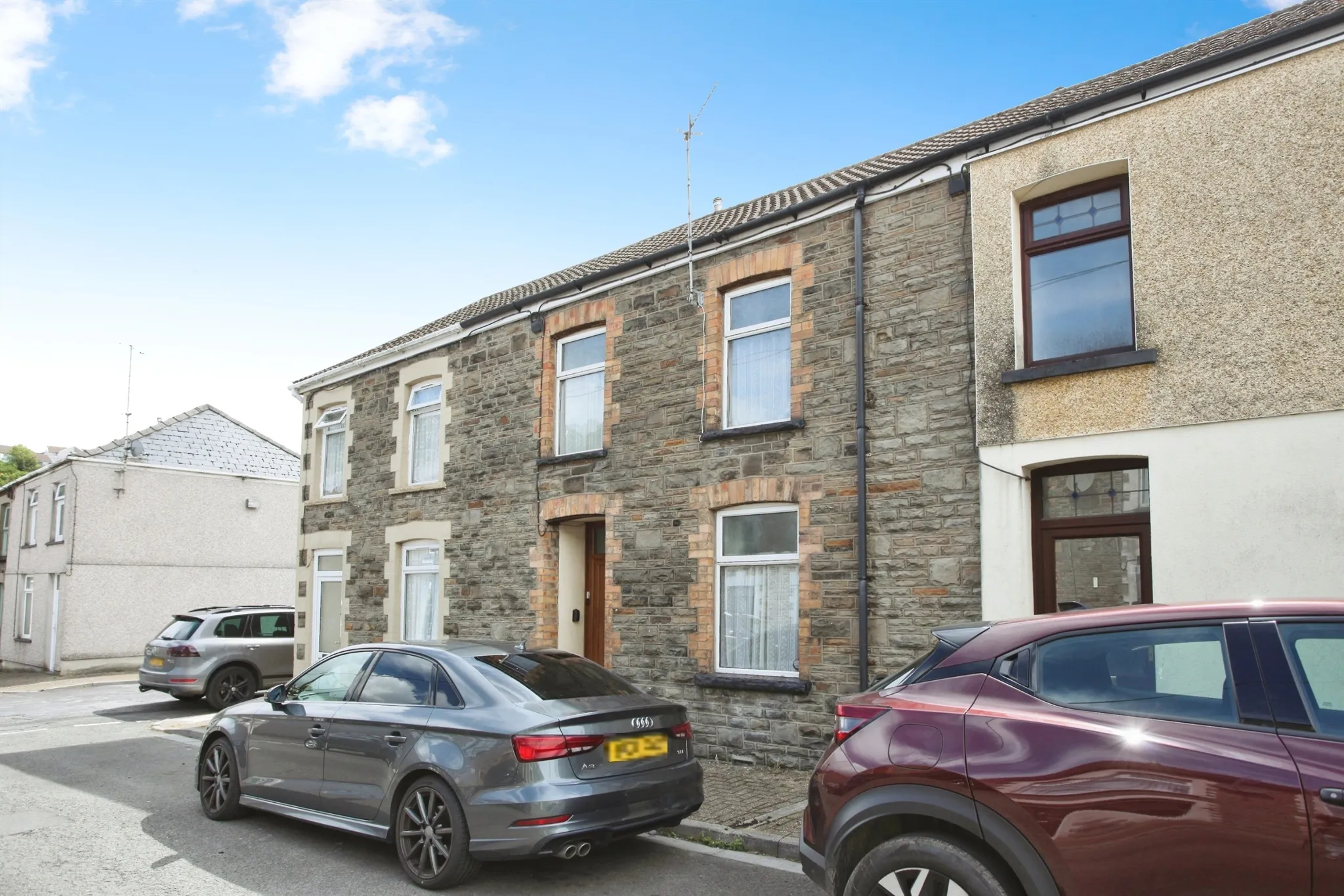 3 bed Terraced