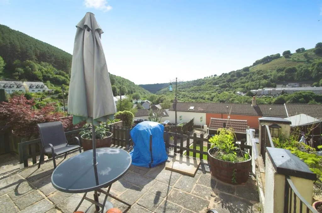 2 bed Terraced