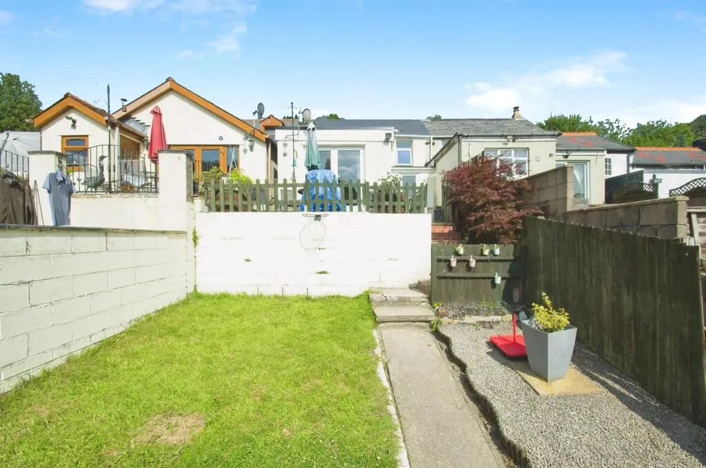 2 bed Terraced