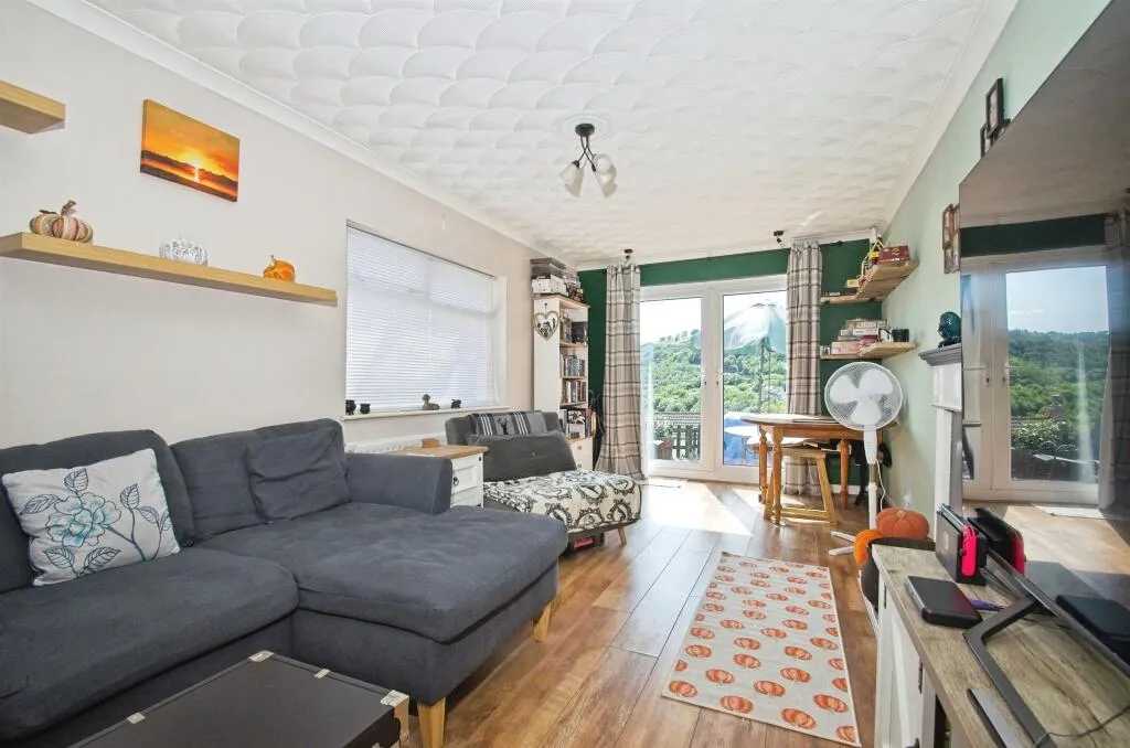 2 bed Terraced