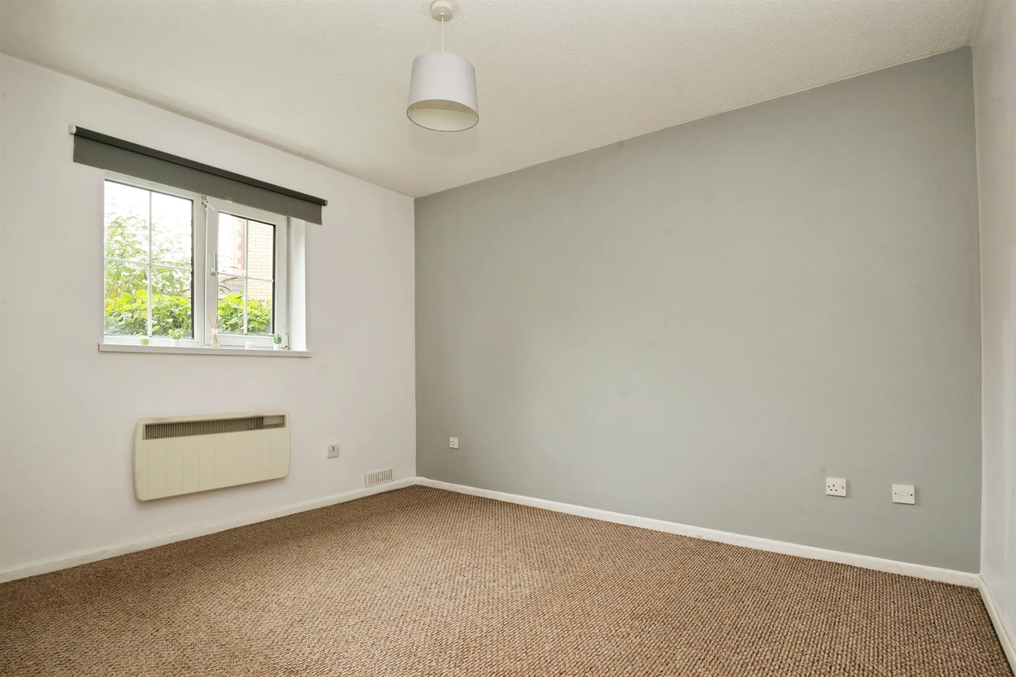 2 bed Ground Flat