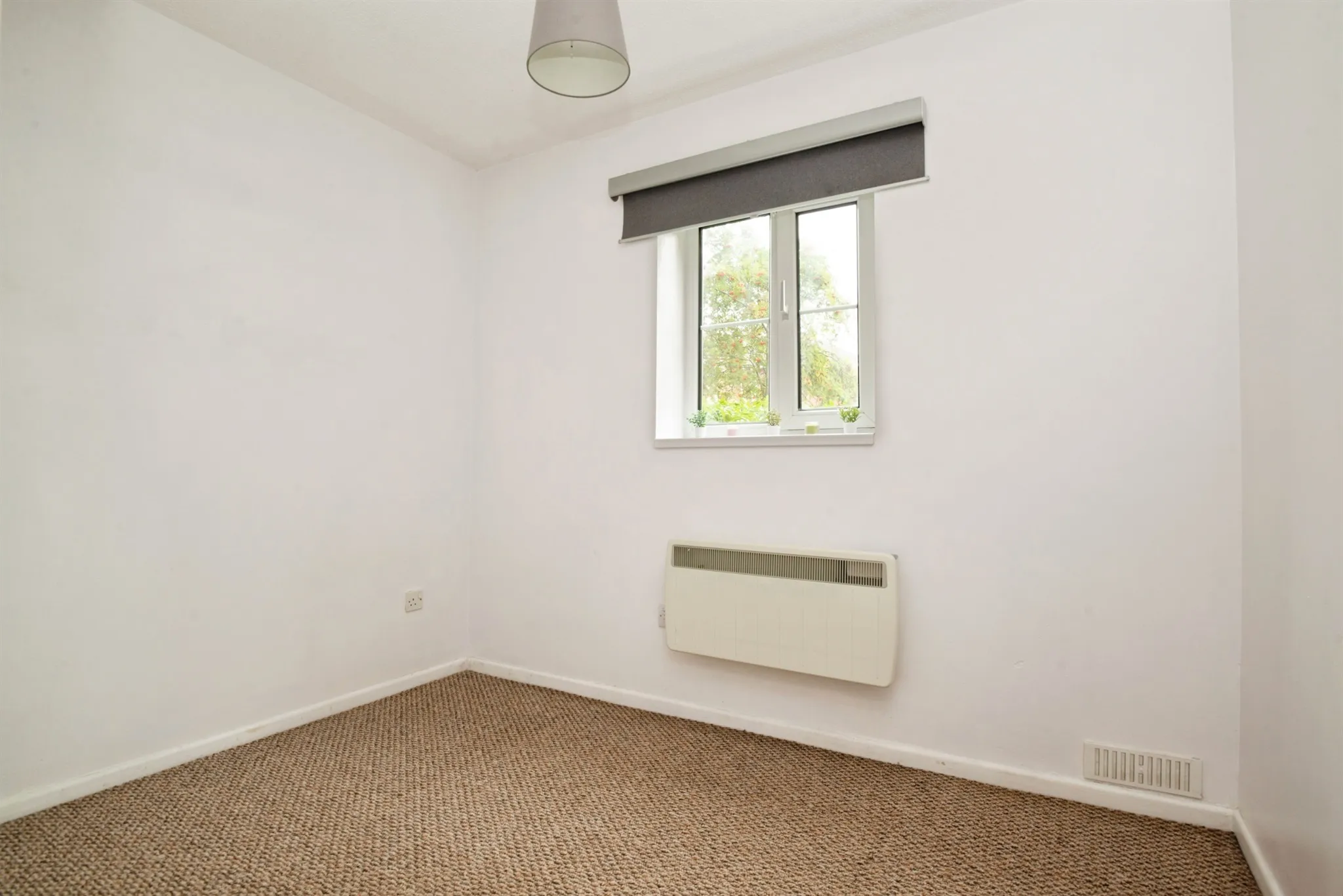 2 bed Ground Flat