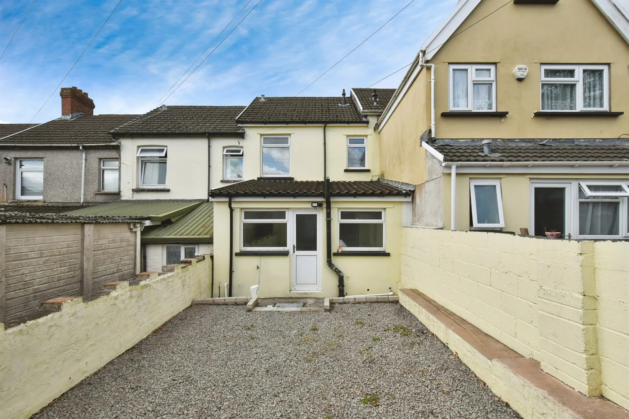3 bed Terraced