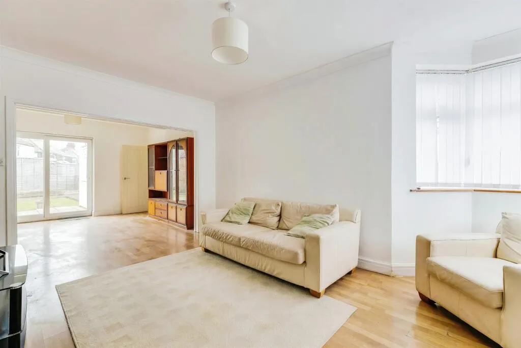 3 bed Detached