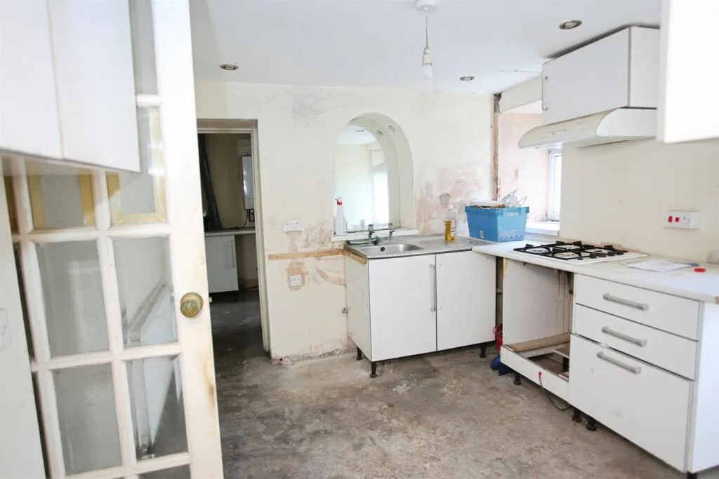 3 bed Terraced