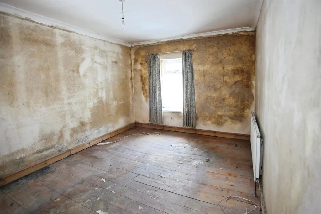 3 bed Terraced
