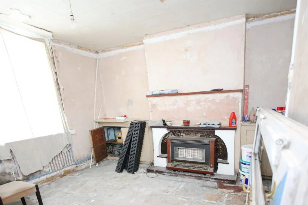 3 bed Terraced