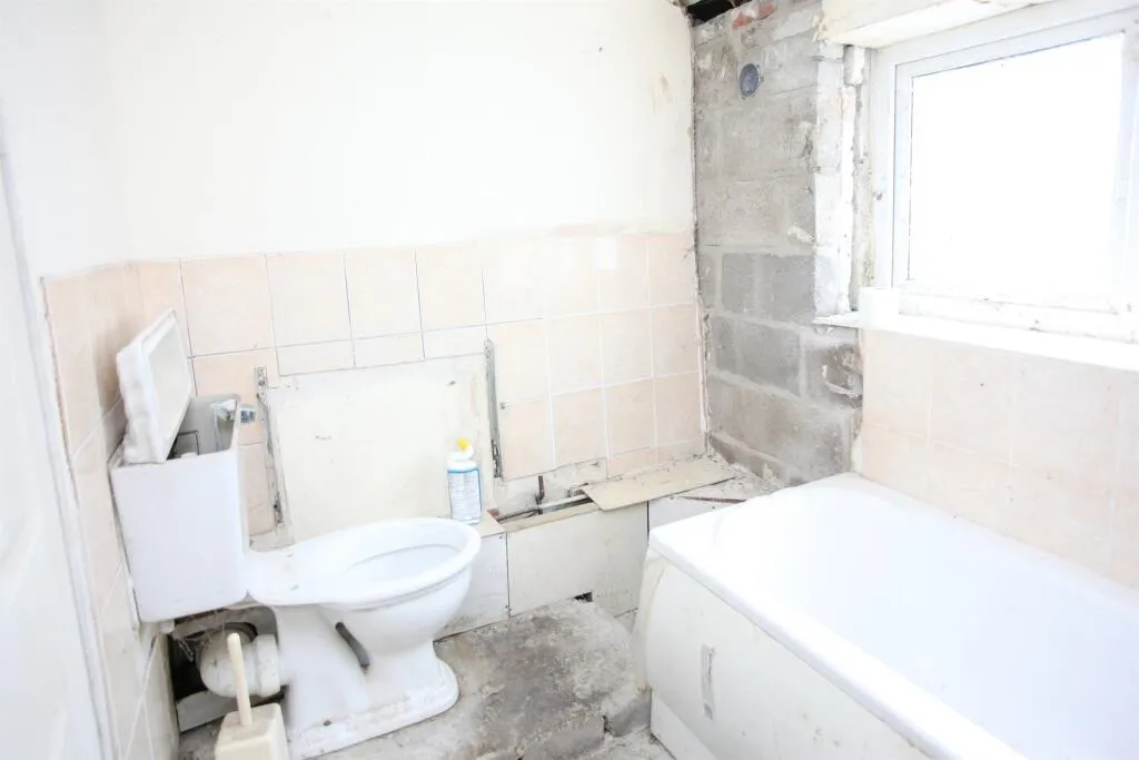 3 bed Terraced